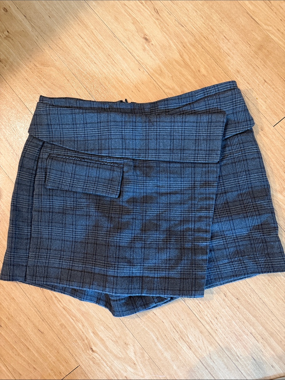 Plaid Gray Wrap Skort with Flap Pocket